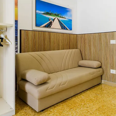 Lovely Bed And Breakfast In Center Of Sorrento-3