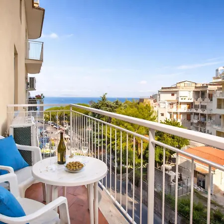 Cafiero Azure Flat-3