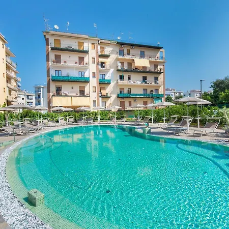 Dreaming Sorrento Suites-3
