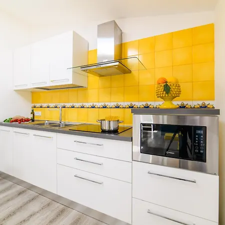 Estate4Home - Relais Villa Chiara Free Parking-2