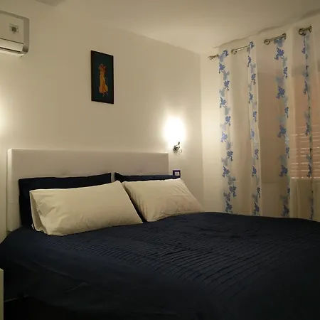 Sedil Dominova Apartment-2