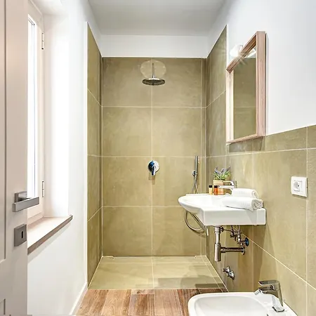 Caruso 6 By Villasandco Rentalsorrento-3