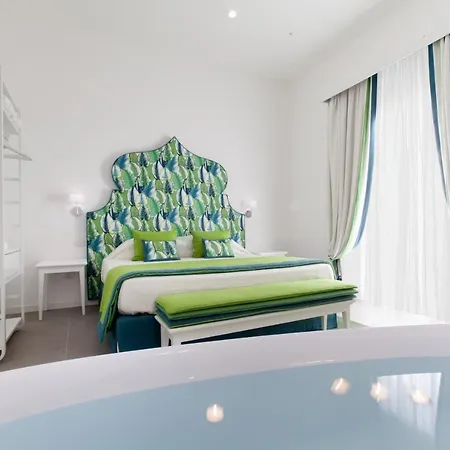 Green Suite-3