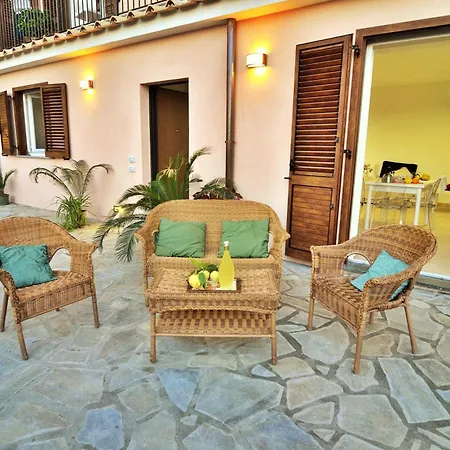 Lemon Flats Sorrento-3