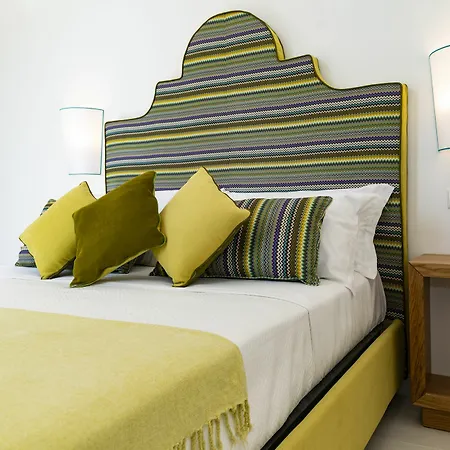 Sorrento Luxury Rooms-3