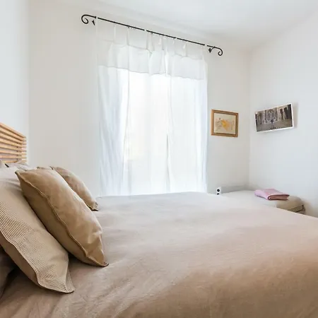 Explore The Amalfi Coast From A Cosy Home In Sorrento Centre-2