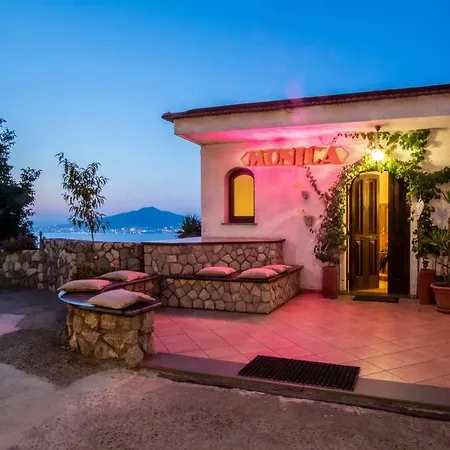 Villa Monica B&B-2
