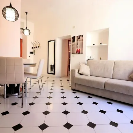 Estate4Home - Sorrento Hearts-3