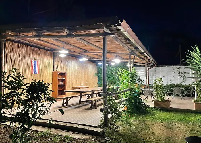 Casa Sorrento, Immerso Nel Verde A Pochi Passi Dal Centro