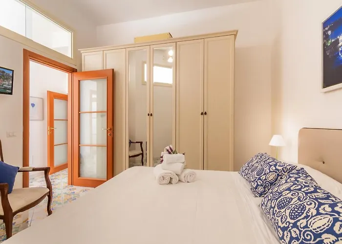 Comfy Apt 4 Sleeps Right In The Centre Península Sorrentina admite animales
