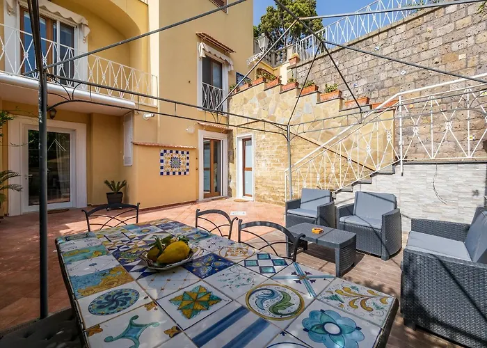 Villa Faraglioni 3 Bedrooms With Seaview Sorrente