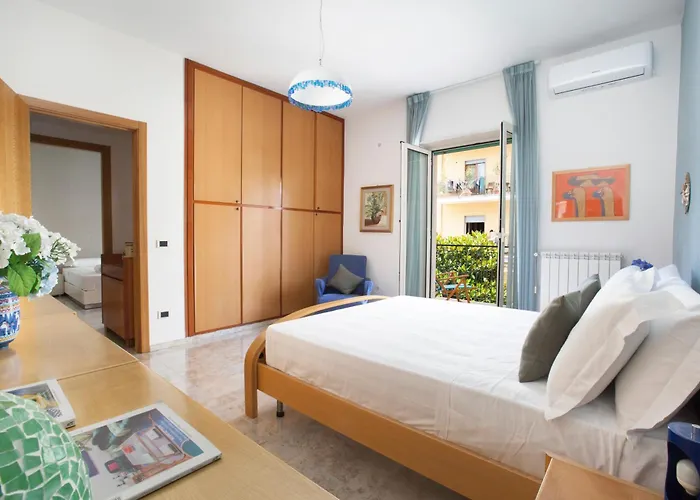 Sorrentovibes - New Family 3 Bedrooms House In Sorrento che accetta animali