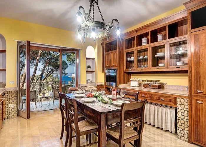 Gocce Villas - El Royale Suites Sorrento